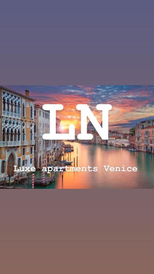Ln Luxe Apartment Venice Canal View Exterior foto